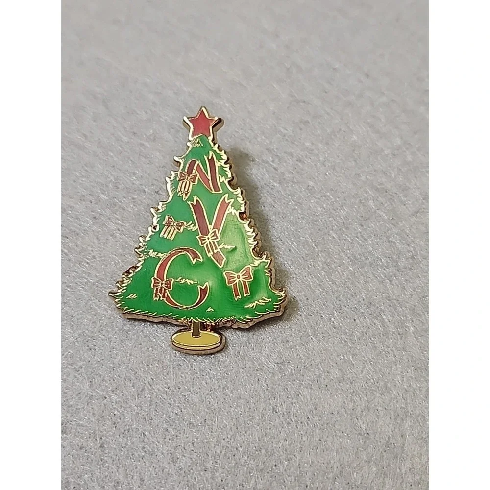 Christmas Tree Pin